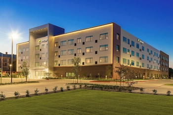 Element Dallas Richardson