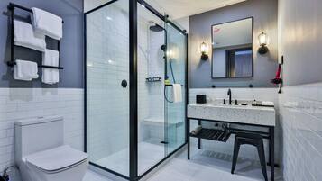 Zimmer, 1 King-Bett, Stadtblick | Badezimmer