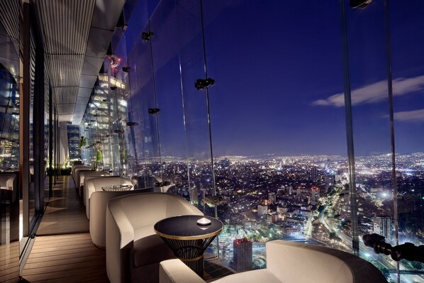 Bar (on property) - The Ritz-Carlton, Mexico City (Mexico City)