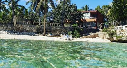 Beach House ( Hidden Paradise