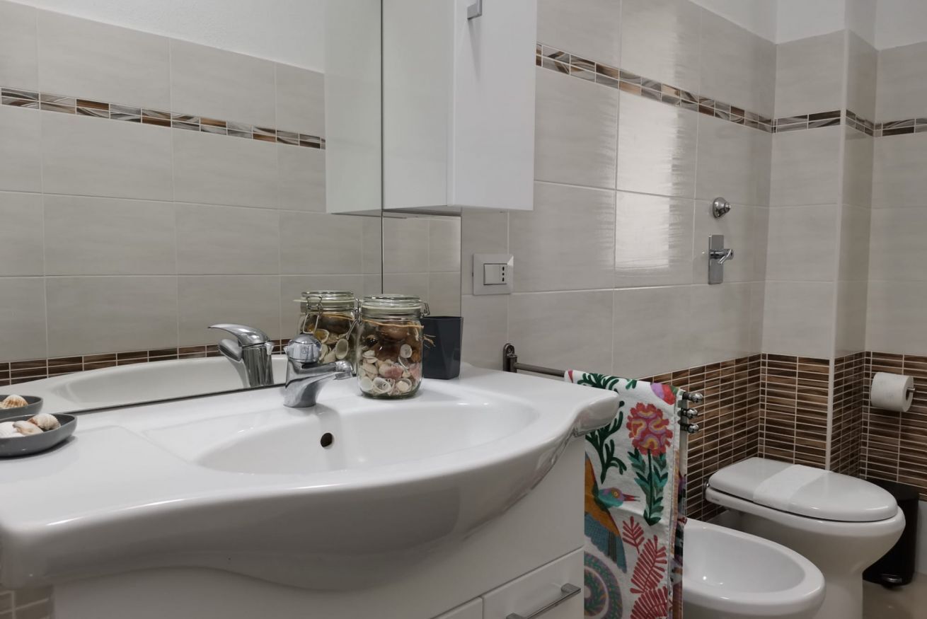 Dusche, Haartrockner, Bidet, Handtücher