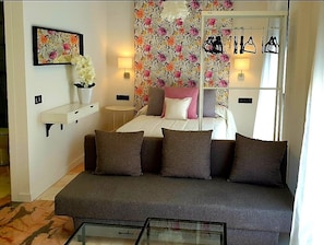 1 chambre, fer et planche à repasser, lit parapluie, Wi-Fi gratuit