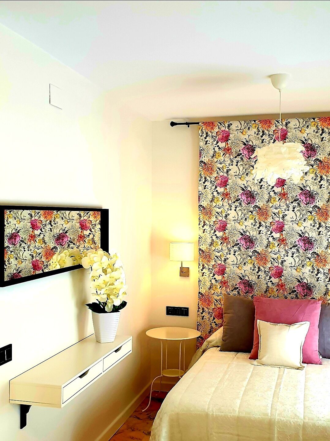 1 chambre, fer et planche à repasser, lit parapluie, Wi-Fi gratuit