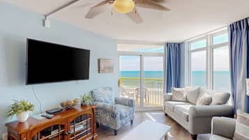 Televisión, reproductor de DVD, videoteca