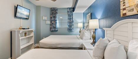 3 bedrooms, iron/ironing board, internet, bed sheets