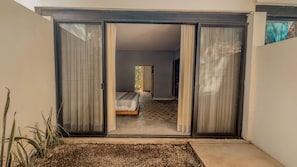 Habitació estàndard, 1 llit de matrimoni gran | 1 dormitori, roba de llit d'alta qualitat i caixa forta a l'habitació