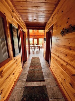 Interior - *Birdseye Views, Heated POOL-Theater-Game Room (Sevierville)