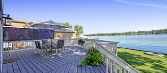 Stunning Lakefront Home on the Chain O'Lakes! ★ Amazing Views & Newly Rehabbed