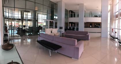 Studio Lux West Flat