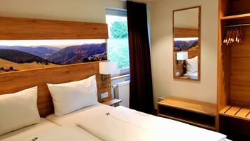 2 chambres, coffres-forts dans les chambres, Wi-Fi, draps fournis