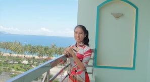 Property grounds - Hoang Son Hotel (Nha Trang)