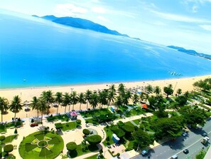 Beach - Hoang Son Hotel (Nha Trang)