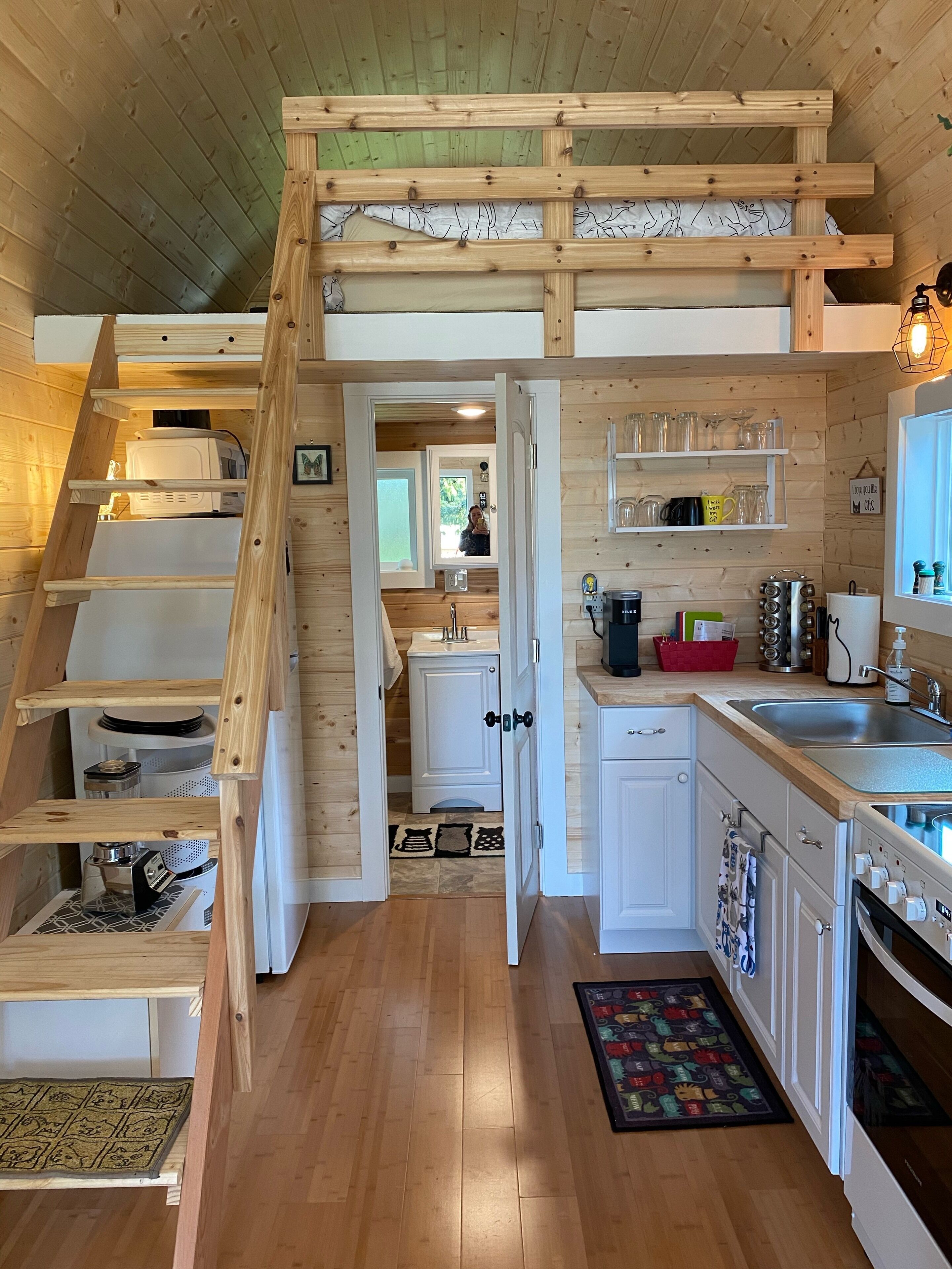 雪櫃、微波爐、焗爐、爐具