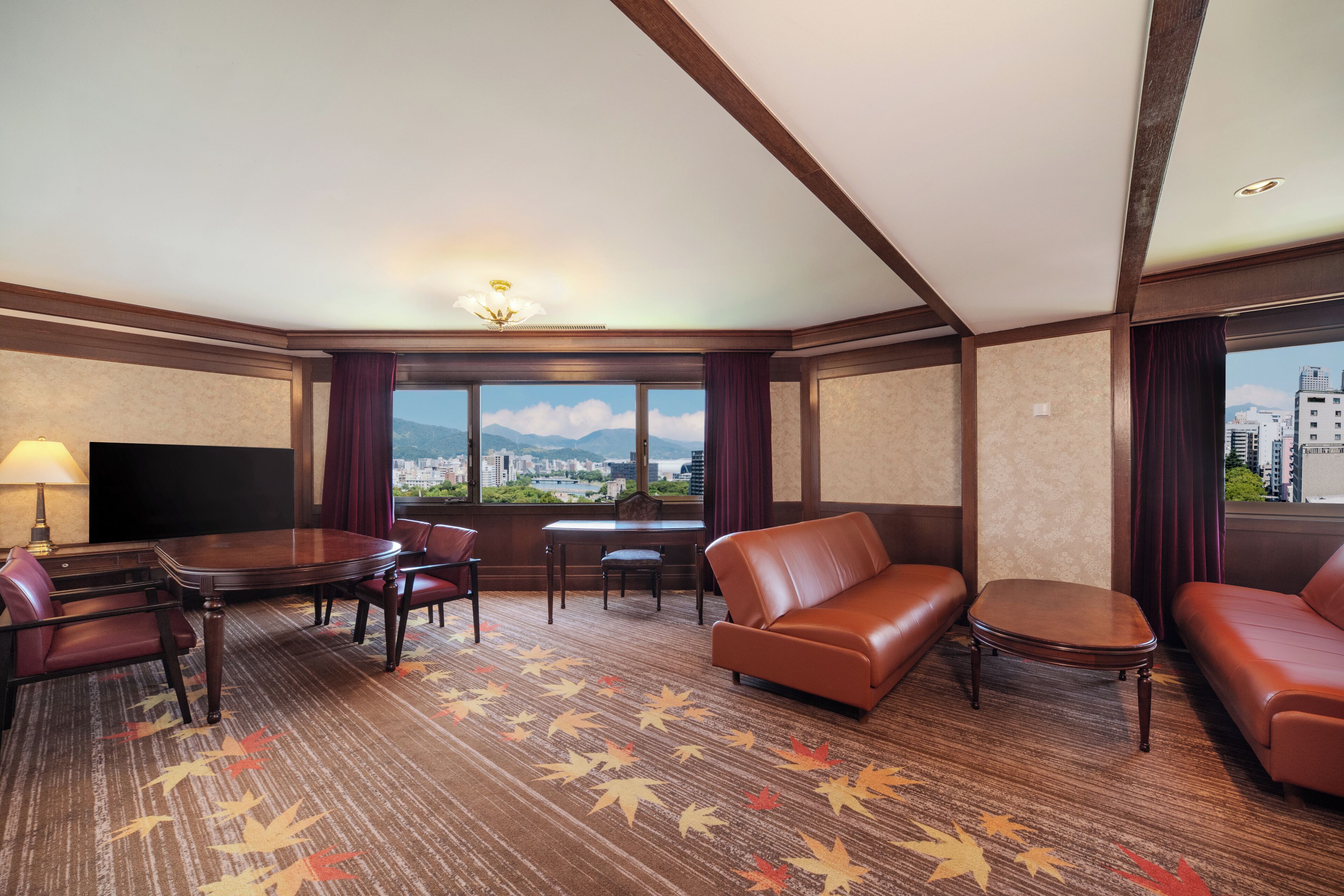 Park View Suite Non-Smoking | Down duvets, in-room safe, desk, blackout curtains