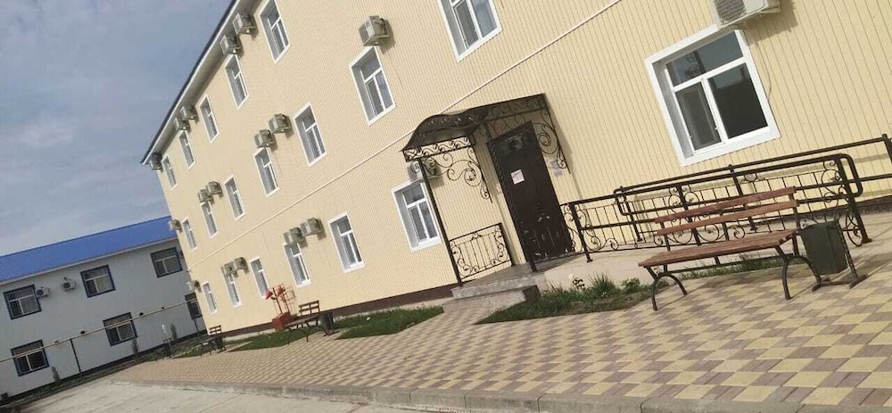 4 Star Hotels
