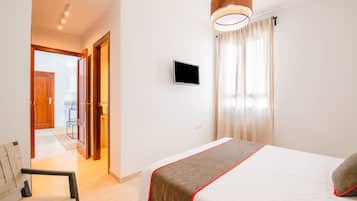 Apartment, 2 Bedrooms | 1 bedroom, desk, free WiFi, bed sheets
