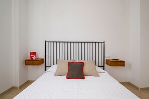 Apartemen, 2 kamar tidur | 1 kamar tidur, meja kerja, Wi-Fi gratis, dan seprai linen