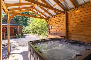 Baignoire à remous extérieure