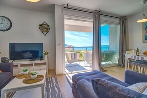 Luksus-lejlighed | Opholdsområde | LED-tv
