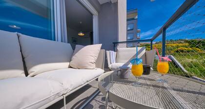 Luxury Seaside Apartment by Litto