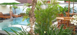 Kolam renang outdoor