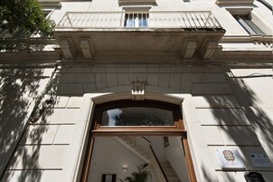 Fachada de la propiedad