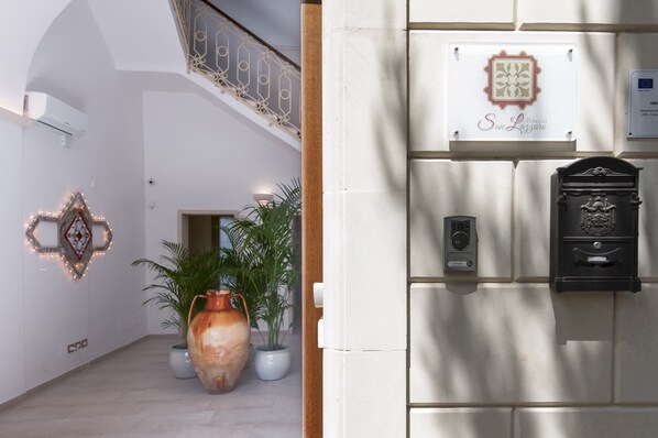 Bagian depan properti