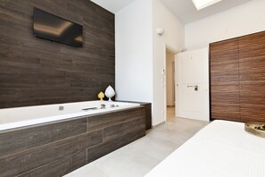 Superior Double or Twin Room, 1 Bedroom, Hot Tub