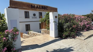 Property entrance - Malbec Otel (Bozcaada)