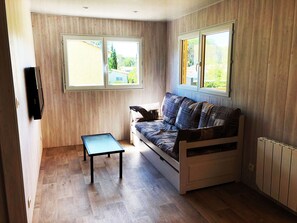 Smart TV - Location Chalet 8 Personnes Dans Résidence de Vacances 5 Étoiles Près de Fréjus (Puget-sur-Argens)