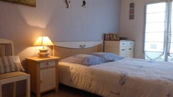 2 bedrooms