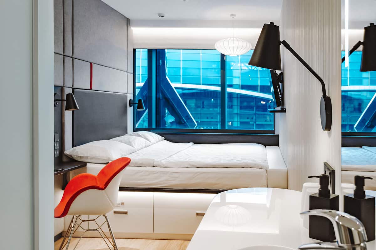 Doppia Superior (hourly rate 8 hrs) | Una scrivania, tende oscuranti, insonorizzazione, Wi-Fi gratuito