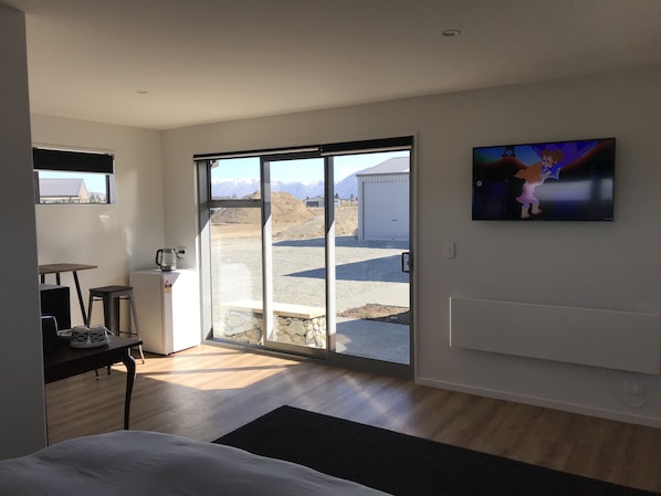 4 bedrooms, free WiFi, bed sheets - Walking distance to lake Ruataniwha (Twizel)