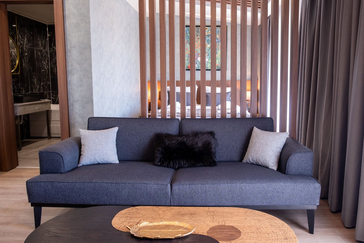 Premium bedding, in-room safe, laptop workspace, free WiFi