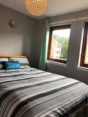 Apartment - Stunning 2-bed Serviced Selfcatering Apartment (Edinburgh)
