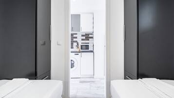 Iron/ironing board, free WiFi, bed sheets