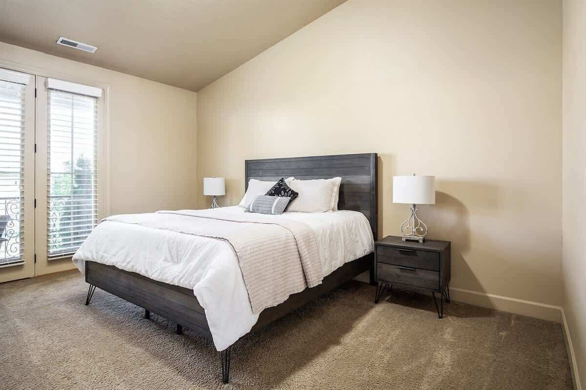 4 quartos, berço de viagem, Wi-Fi, roupa de cama