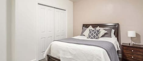 4 habitaciones, cuna de viaje, wifi y ropa de cama