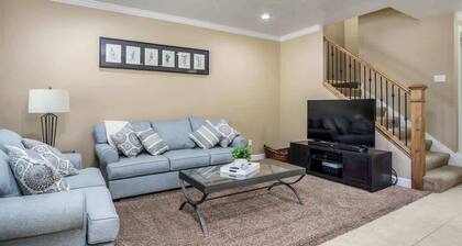 A La Mode Stunning 4 bedroom Orem Home