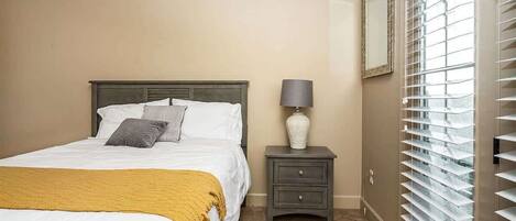 4 bedrooms, travel crib, WiFi, bed sheets