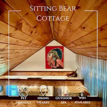 Foto av Sitting Bear Cottage in Gingercake Acres on the east side of Linville Gorge