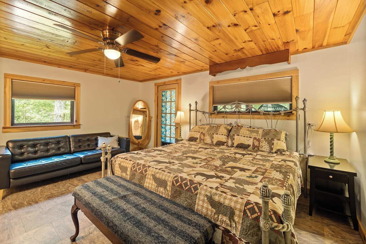 4 habitaciones, tabla de planchar con plancha y wifi gratis 