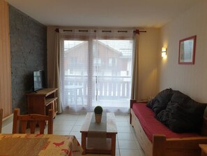 TV - Cozy apartment with pool, sleeps 4, Les Orres 1800 (Les Orres)