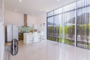 Villa | Vardagsrum | Platt-tv