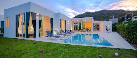 Piscina a l'aire lliure
