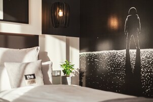 Quartos à prova de som, berços grátis