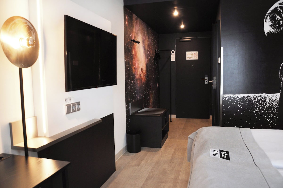 Soundproofing, free cribs/infant beds, rollaway beds, free WiFi