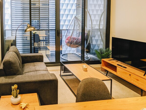 TV