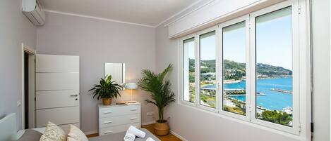 Chambre | Fer et planche Ă repasser