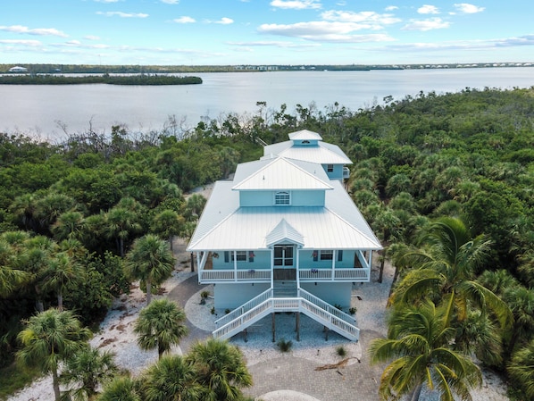 Exterior - Hidden Gem, peaceful and private tropical vacation home with a water overlook (Cape Haze)